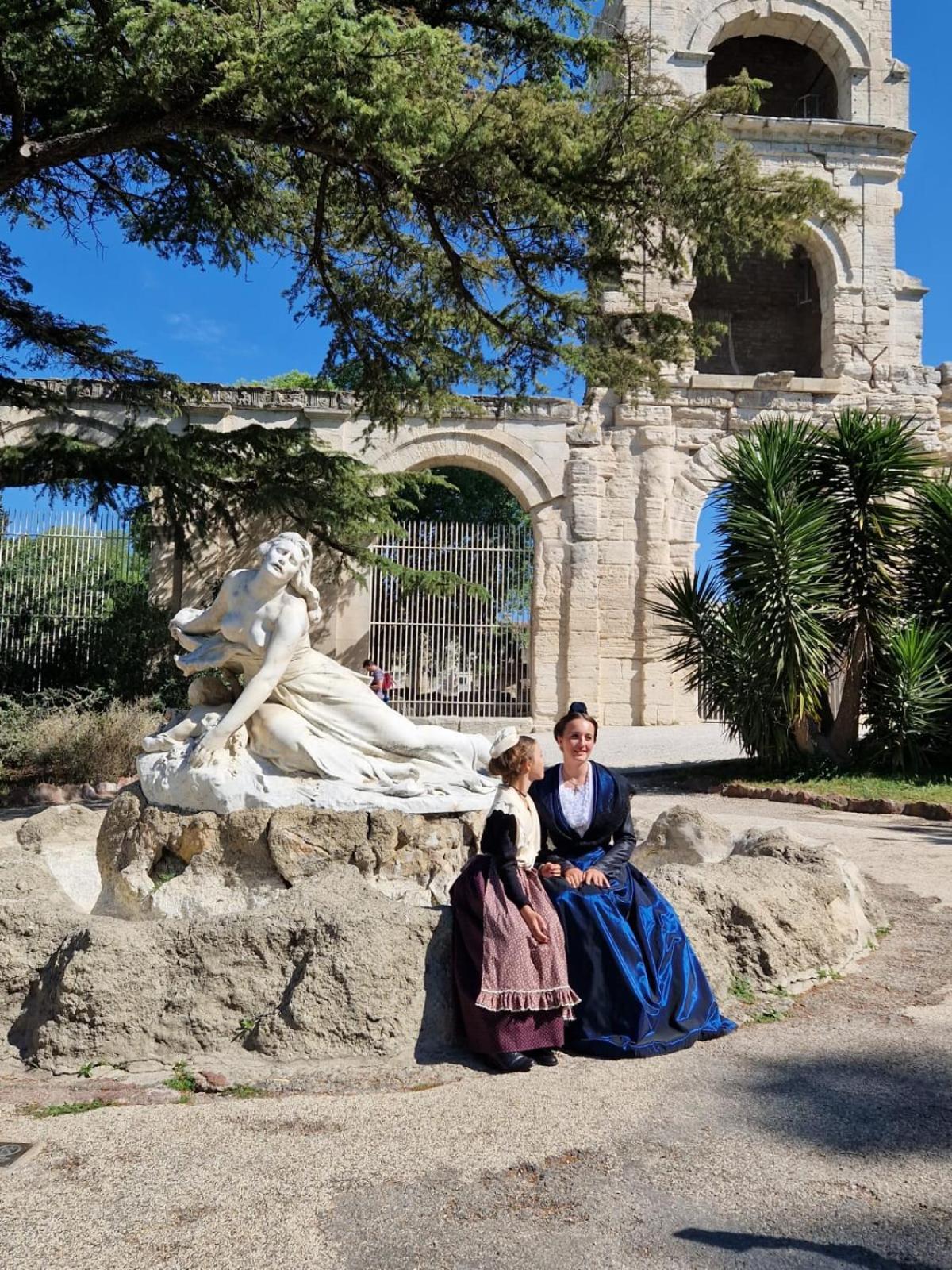 Capucines, Un Jardin Secret Dans Le Centre Historique Apartment Arles Exterior photo